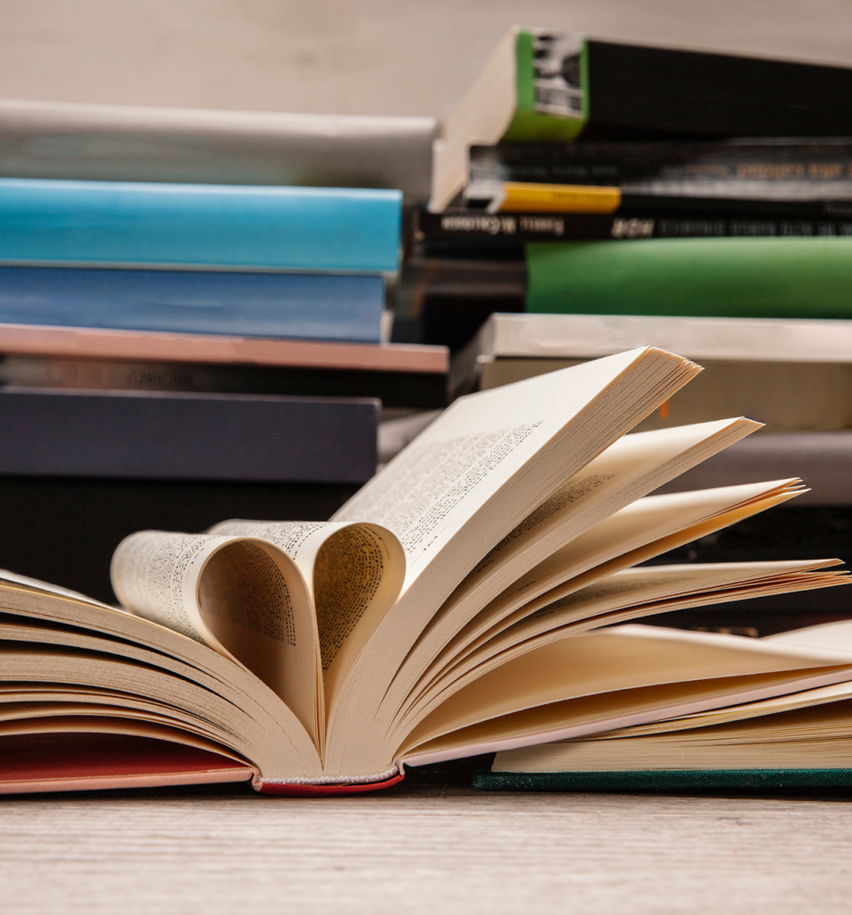 MASTER OF FINE ARTS IN THE FIELD OF CREATIVE WRITING IN ENGLISH (MFA)